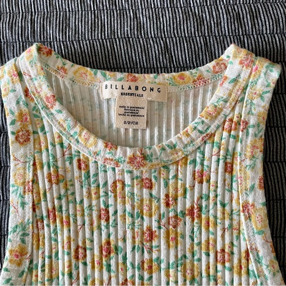Billabong Floral Tomboy Tank Size S NWT - Picture 9 of 11